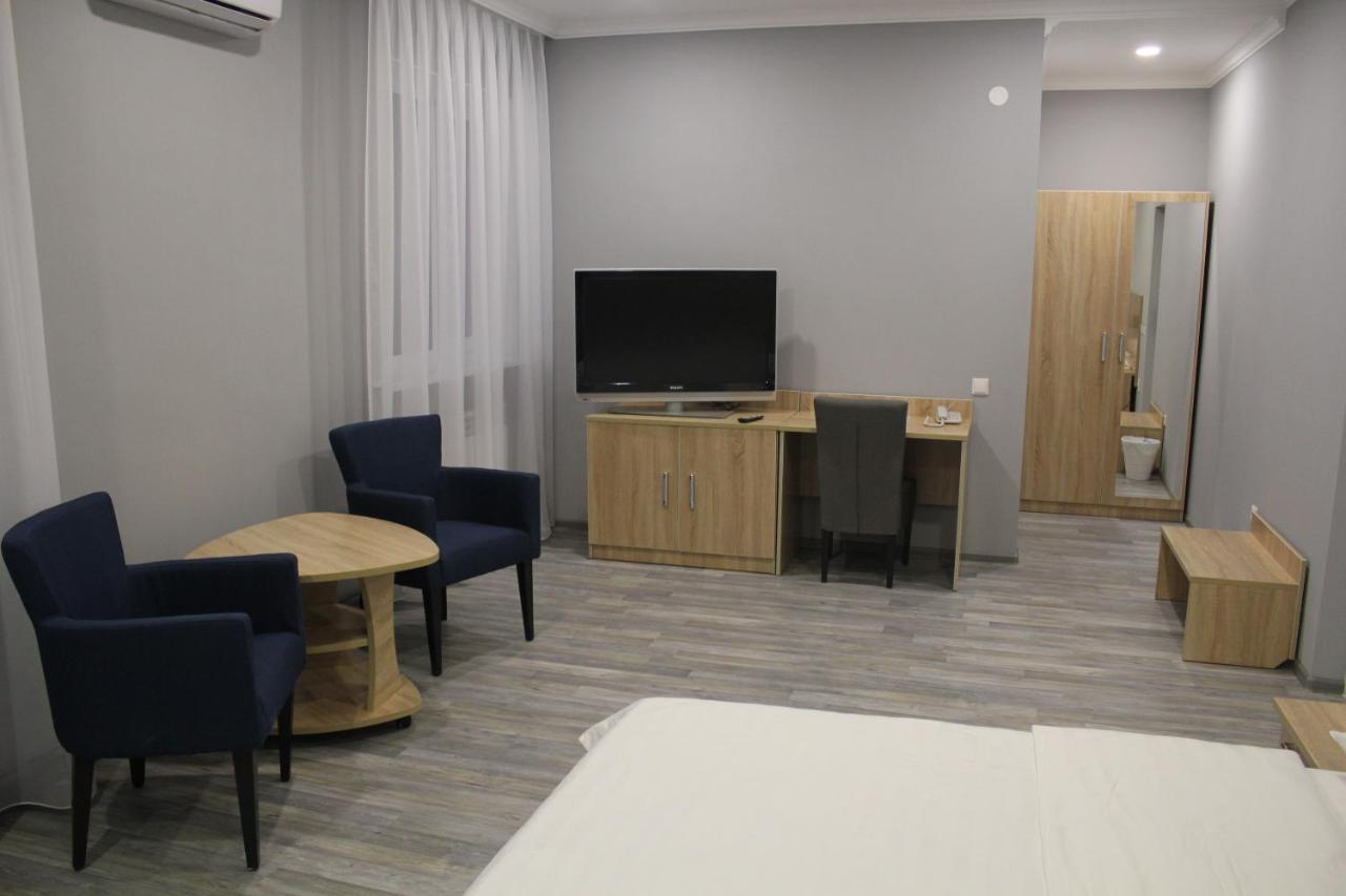 Hotel Inju Hills 아스타나 외부 사진